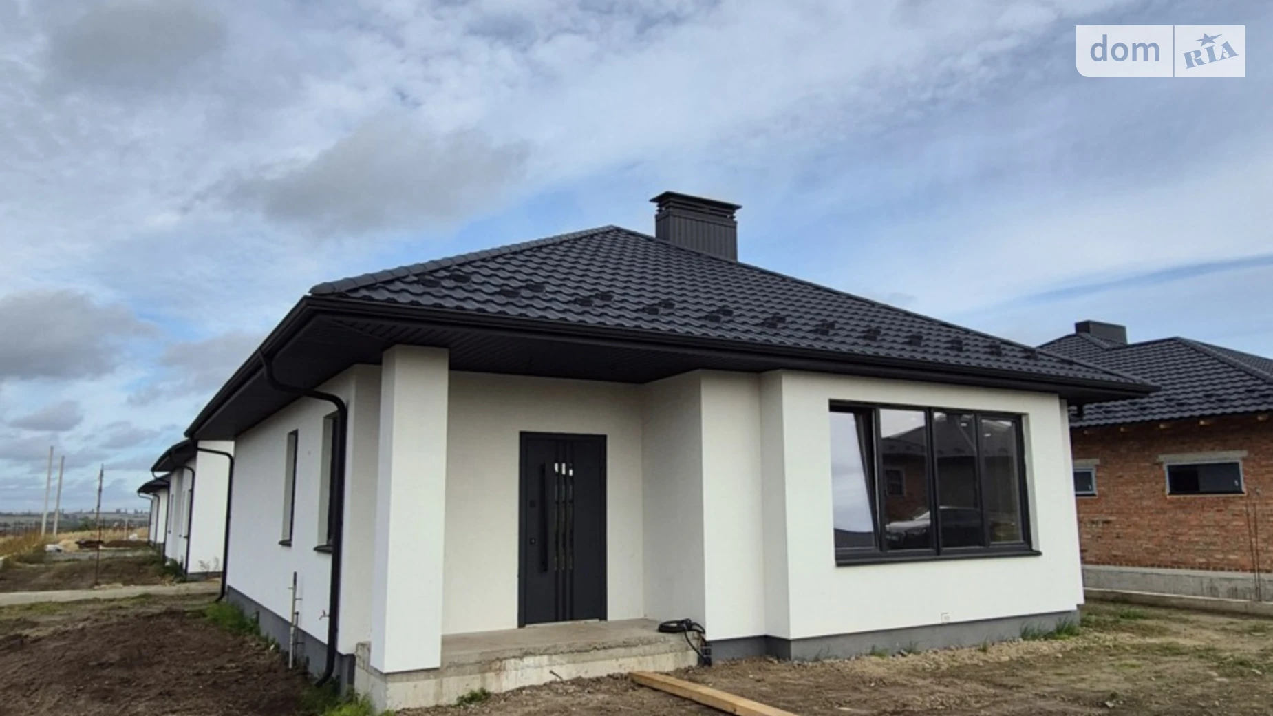 Продается одноэтажный дом 100 кв. м с бассейном, цена: 84700 $ - фото 2