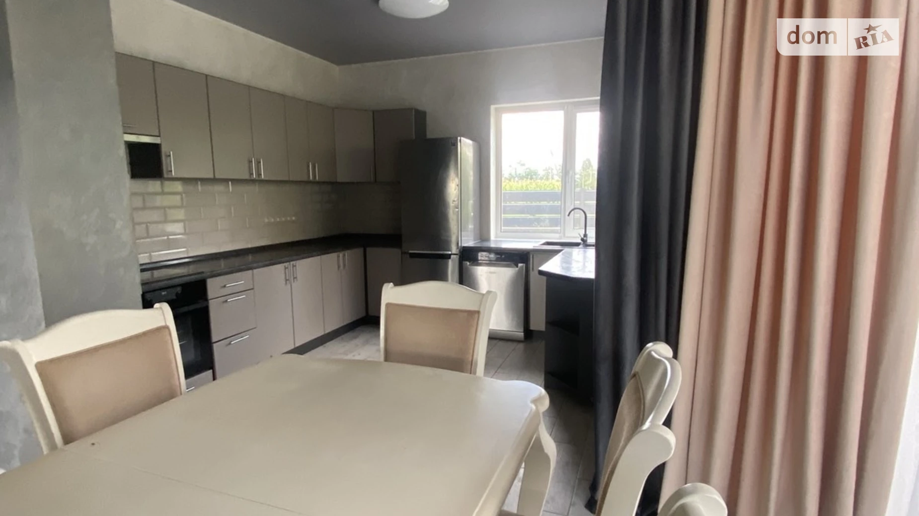 Продается дом на 2 этажа 141.5 кв. м с террасой, цена: 163000 $ - фото 2