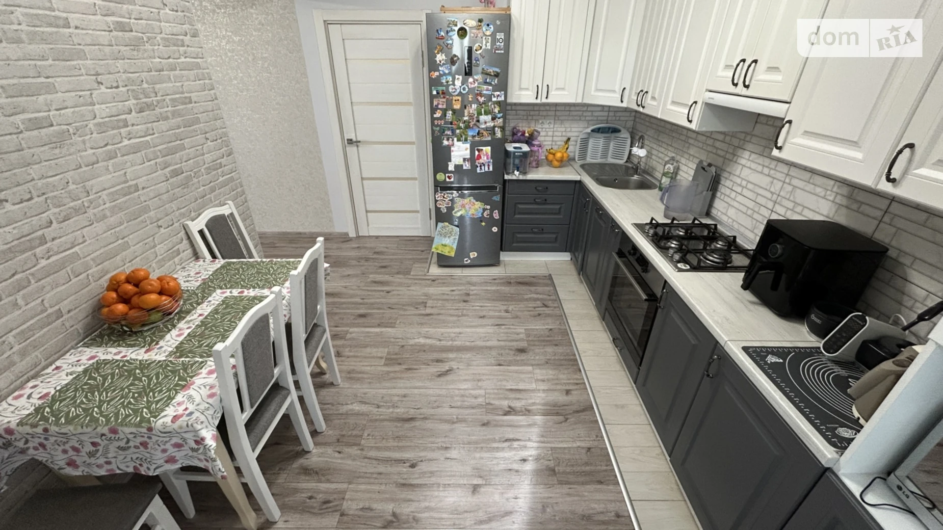 Продается 3-комнатная квартира 93 кв. м в Чабанах, ул. Юности, 3 - фото 2