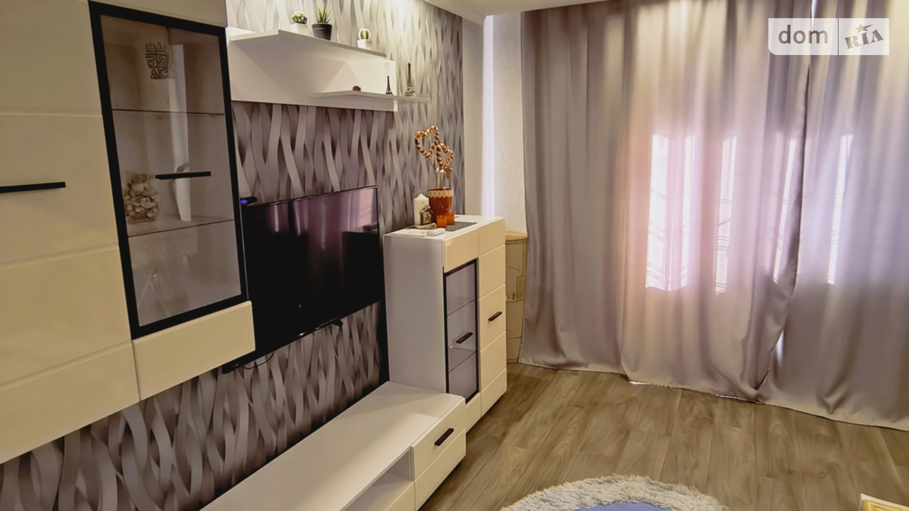 Продається 3-кімнатна квартира 69 кв. м у Кам'янському, просп. Наддніпрянський(50 років СРСР) - фото 2