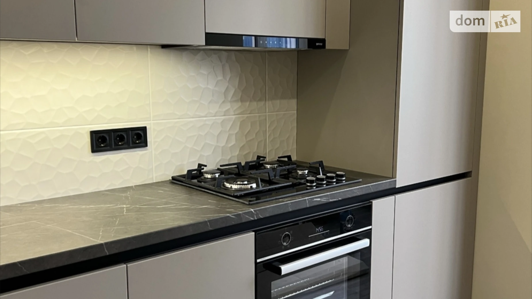 Сдается в аренду 1-комнатная квартира 38 кв. м в Софиевской Борщаговке, просп. Героев Небесной Сотни, 14 - фото 3