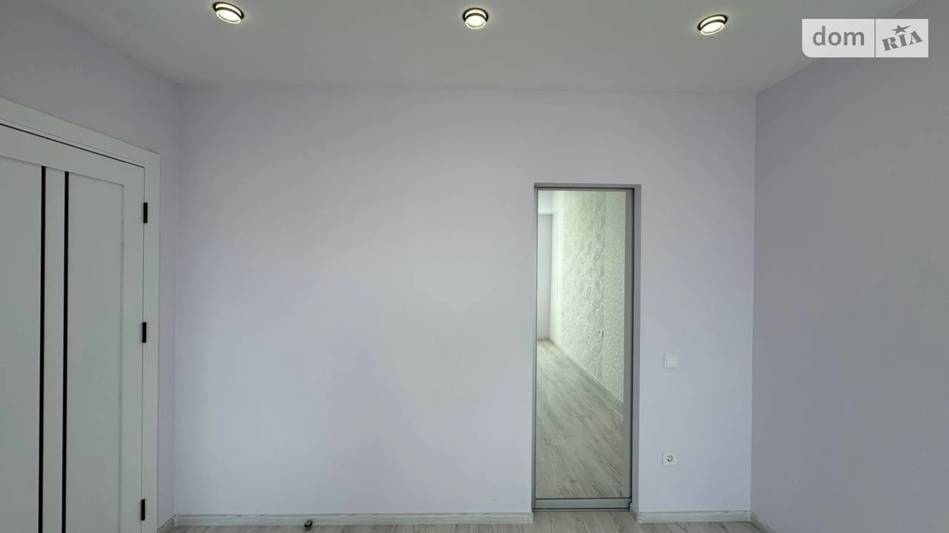 Продается 2-комнатная квартира 60 кв. м в Ивано-Франковске, ул. Княгинин, 44 - фото 4