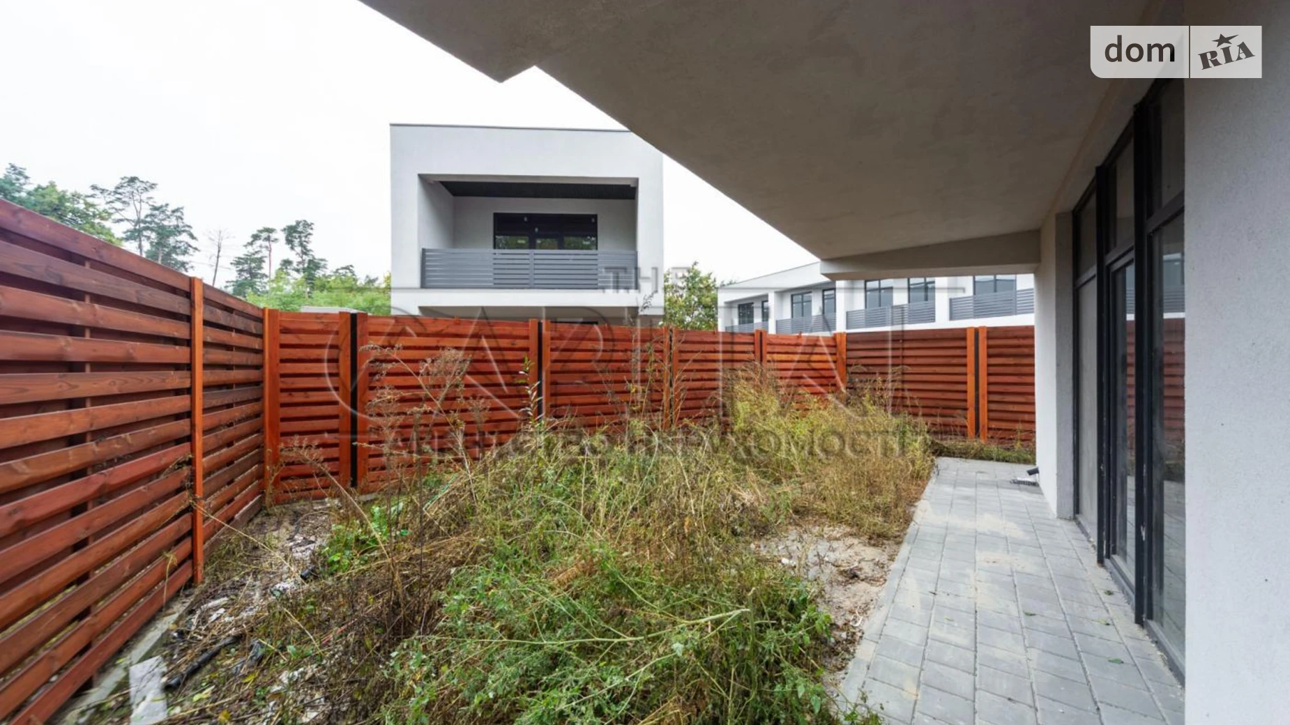 Продается дом на 2 этажа 143 кв. м с бассейном, цена: 120000 $ - фото 4