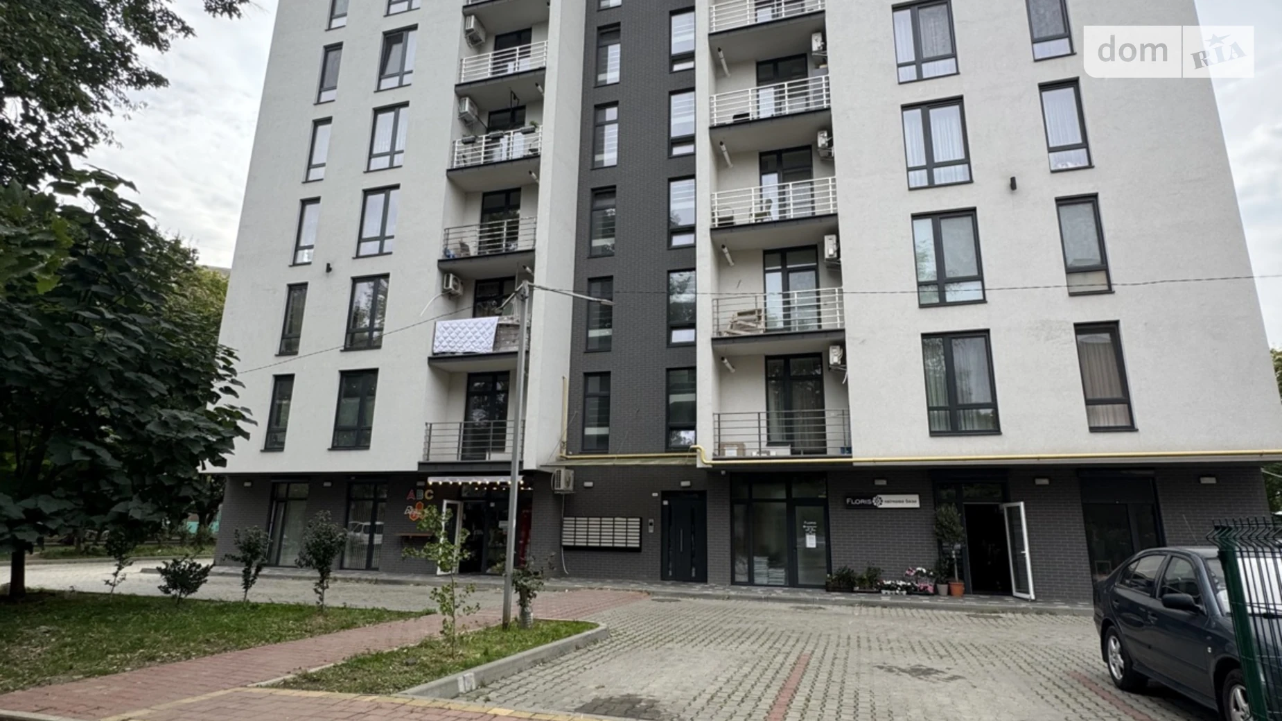 Продается 2-комнатная квартира 69.9 кв. м в Ужгороде, ул. Героев 128-й бригады(8-го Марта), 28Б - фото 2