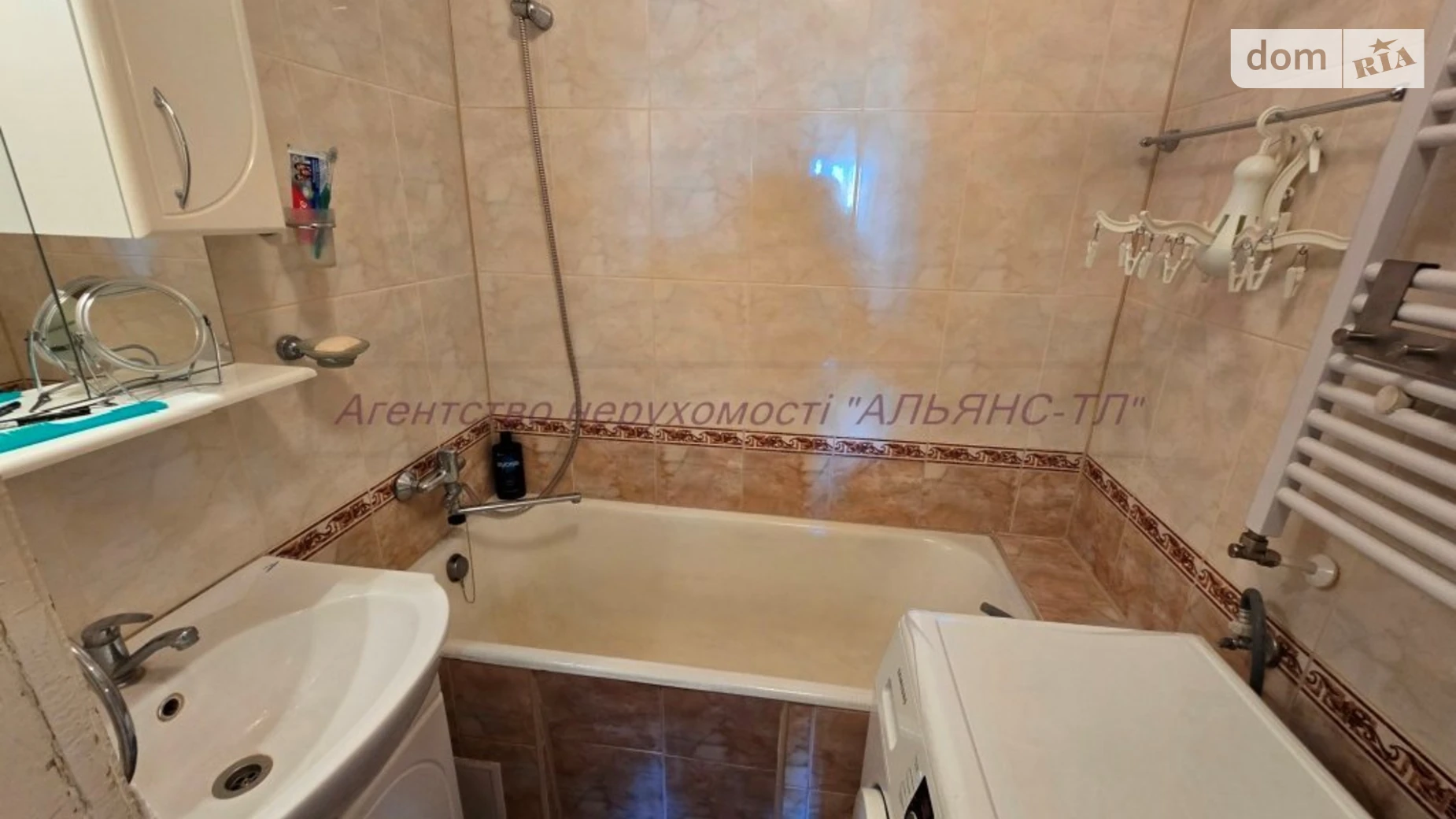 Продается 3-комнатная квартира 72 кв. м в Ужгороде, ул. Докучаева - фото 2