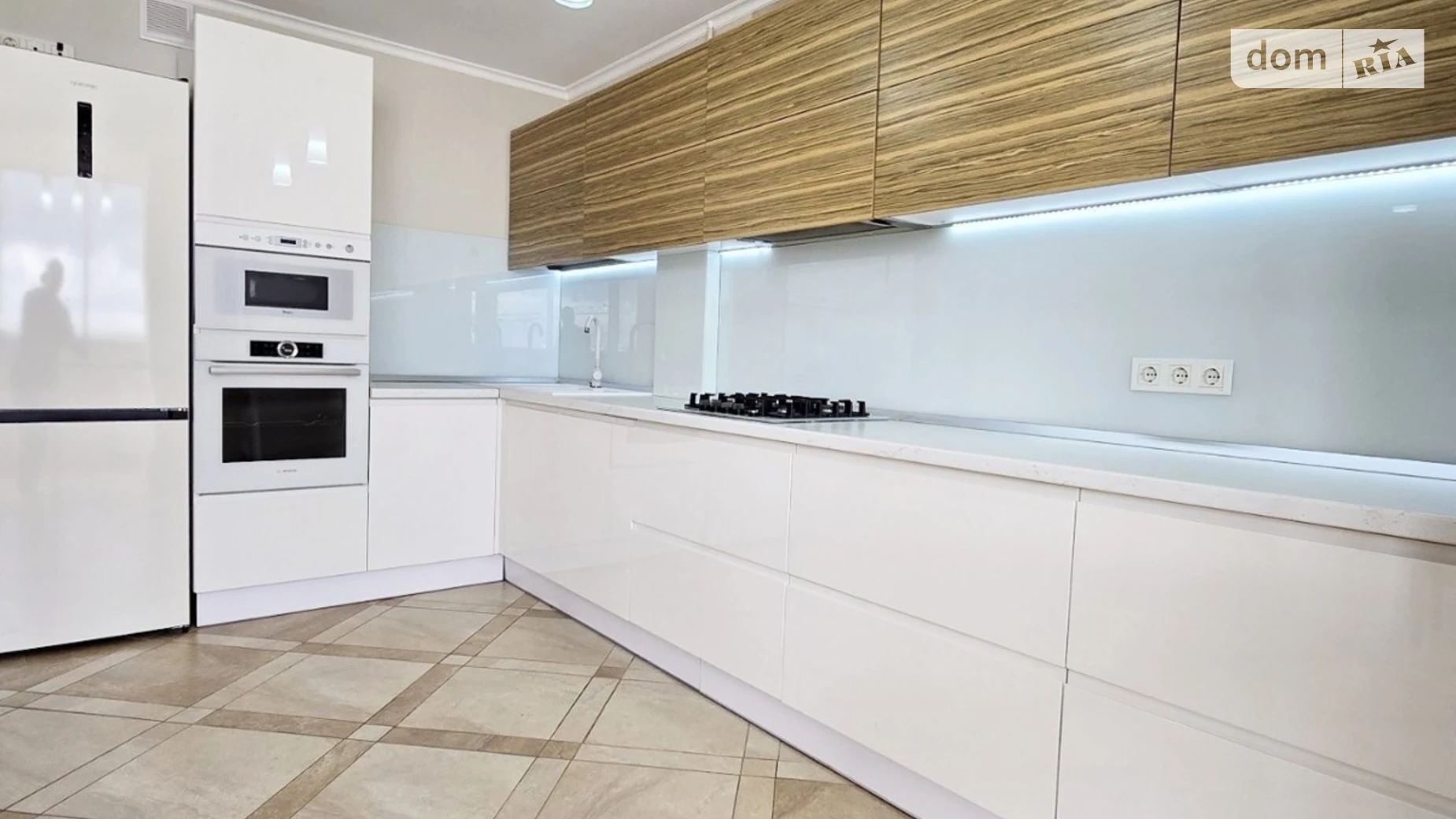 Сдается в аренду 4-комнатная квартира 160 кв. м в Черновцах, ул. Ровенская - фото 4