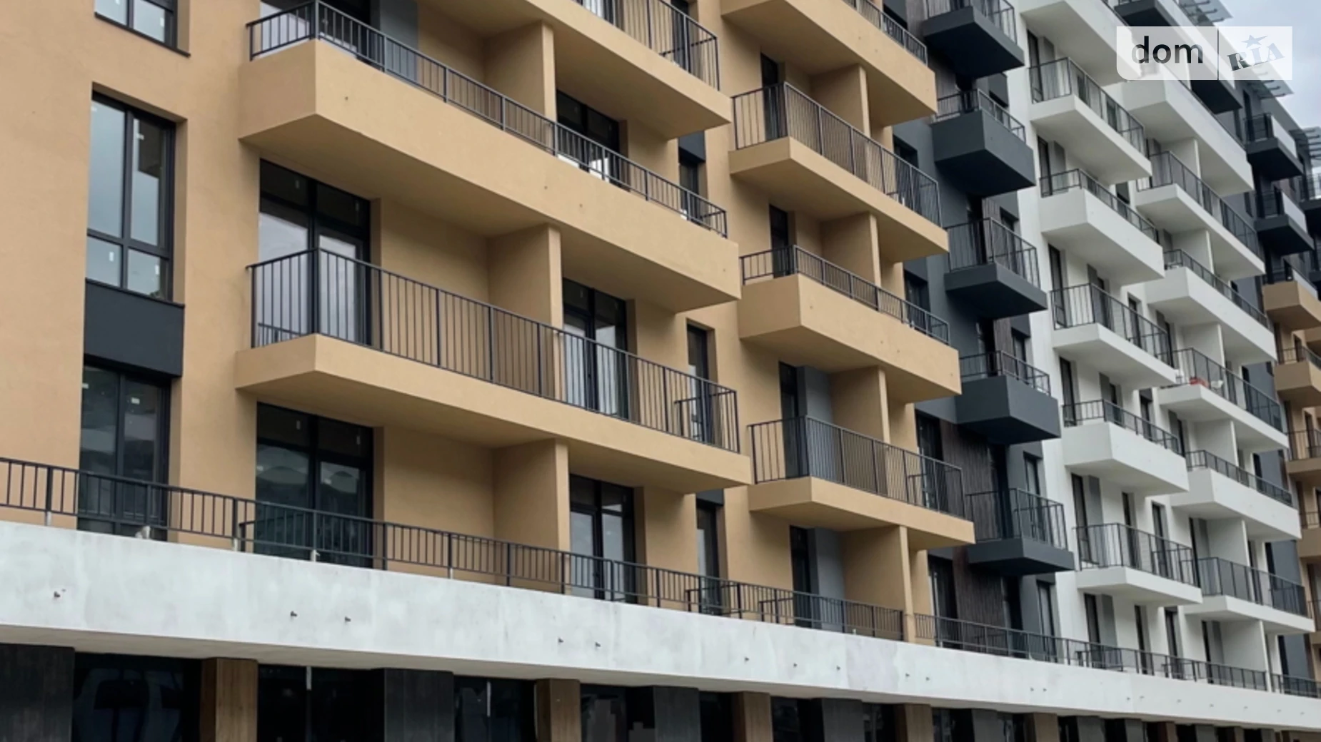 Продается 1-комнатная квартира 39 кв. м в Ужгороде, ул. Богомольца, 29 - фото 2