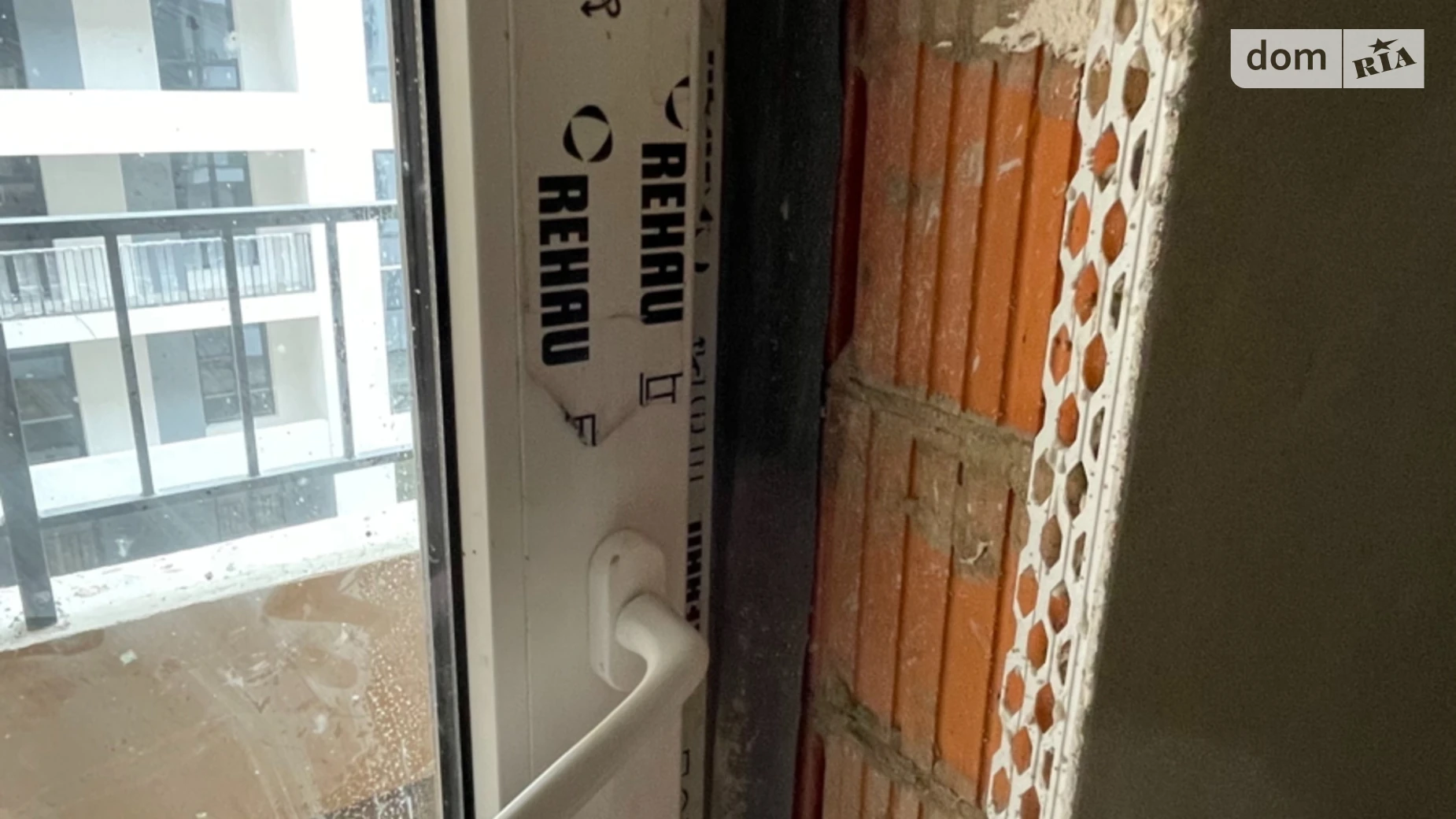 Продается 1-комнатная квартира 39 кв. м в Ужгороде, ул. Богомольца, 29 - фото 3