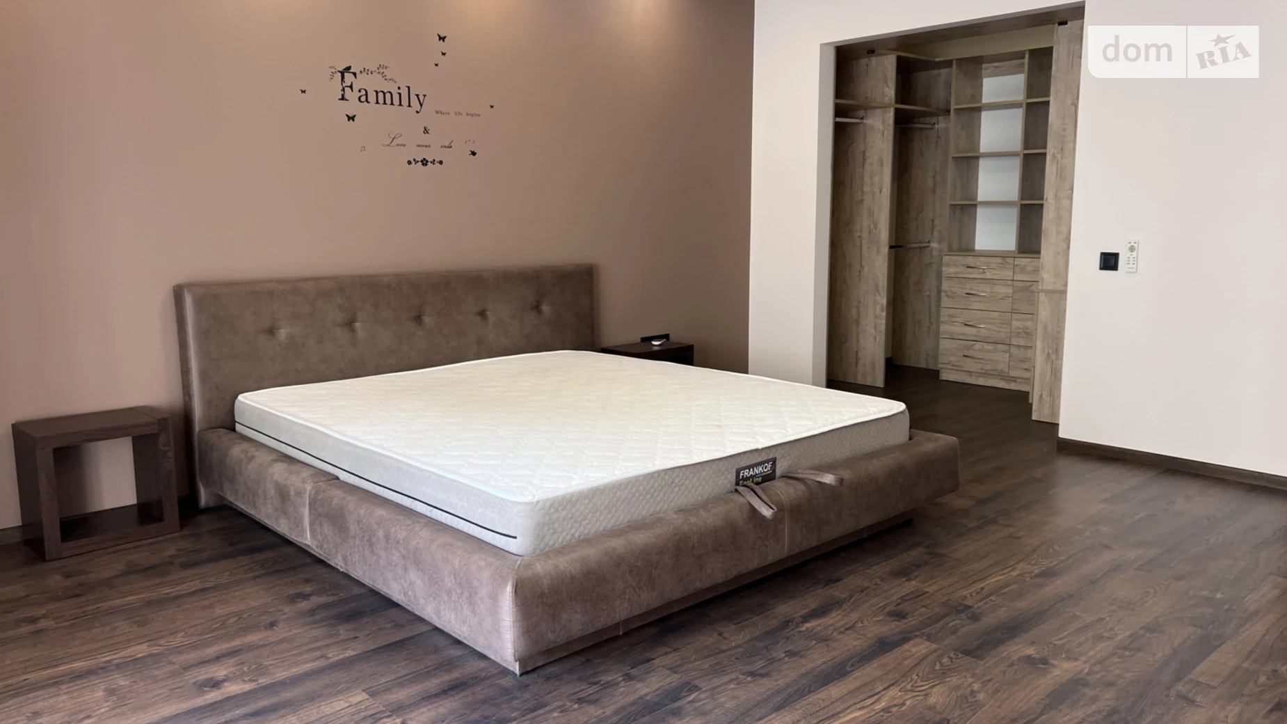 Продается 1-комнатная квартира 77 кв. м в Ивано-Франковске, бул. Южный - фото 2