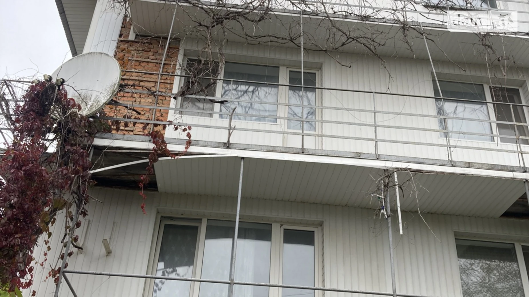 Продается дом на 3 этажа 470 кв. м с участком, цена: 170000 $ - фото 3