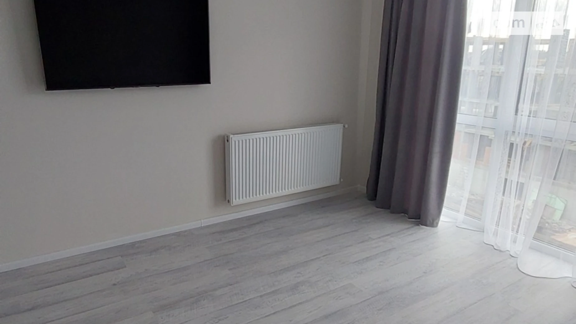 Продается 1-комнатная квартира 49 кв. м в Ужгороде, ул. Ивана Фогарашия, 17 корпус 6 - фото 2