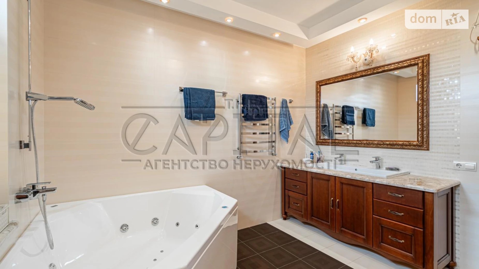 Сдается в аренду дом на 3 этажа 520 кв. м с беседкой, цена: 4000 $ - фото 4