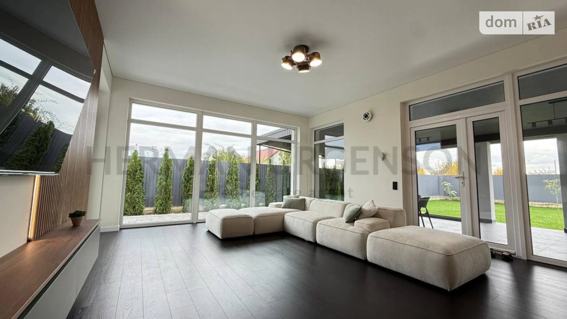 Продается одноэтажный дом 145 кв. м с камином, цена: 255000 $ - фото 2