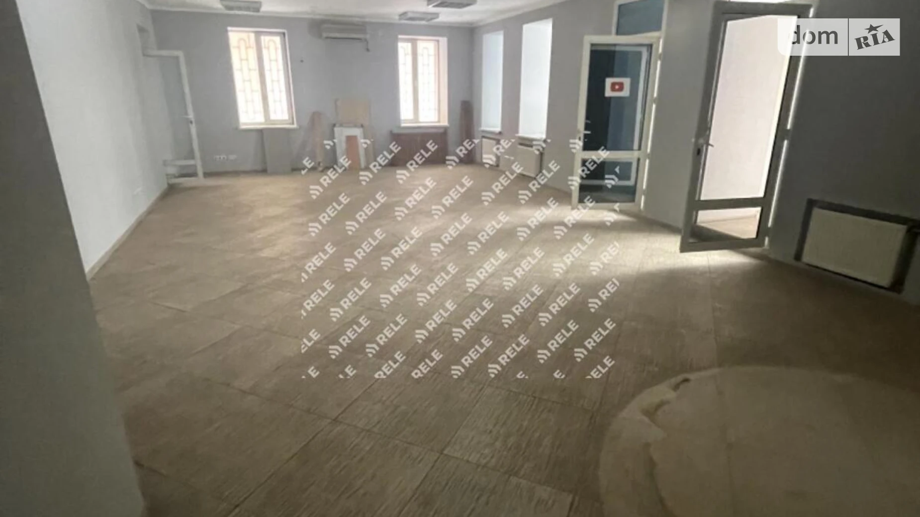 Продается офис 237.6 кв. м в бизнес-центре, цена: 831600 € - фото 2