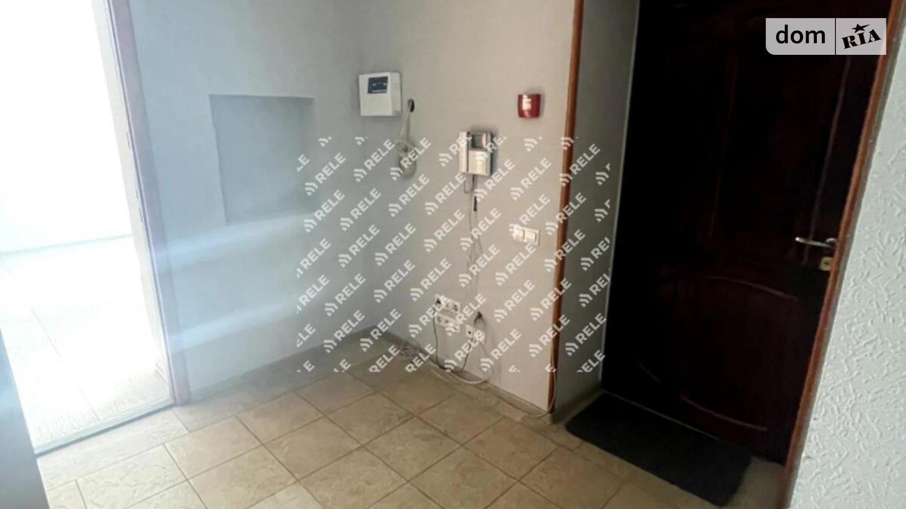 Продается офис 237.6 кв. м в бизнес-центре, цена: 831600 € - фото 3