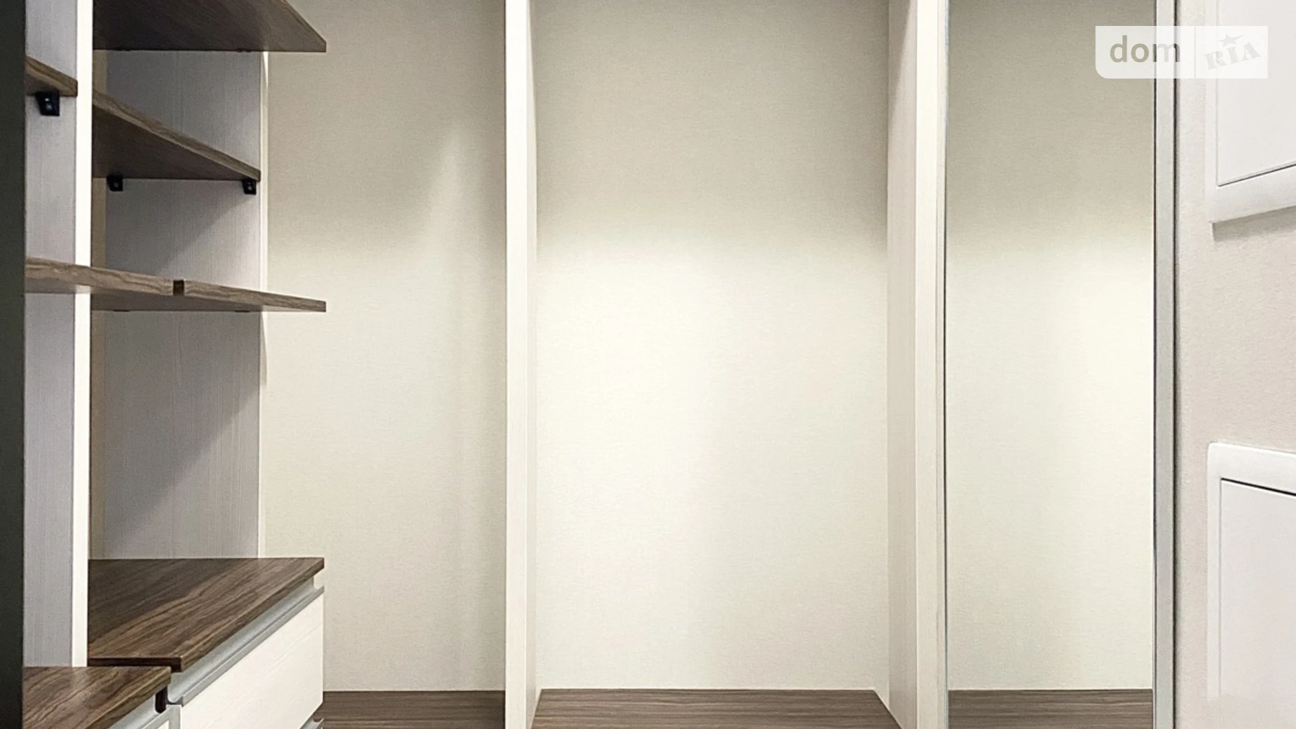 Продається 3-кімнатна квартира 124 кв. м у Києві, вул. Андрія Верхогляда(Драгомирова), 9 - фото 3