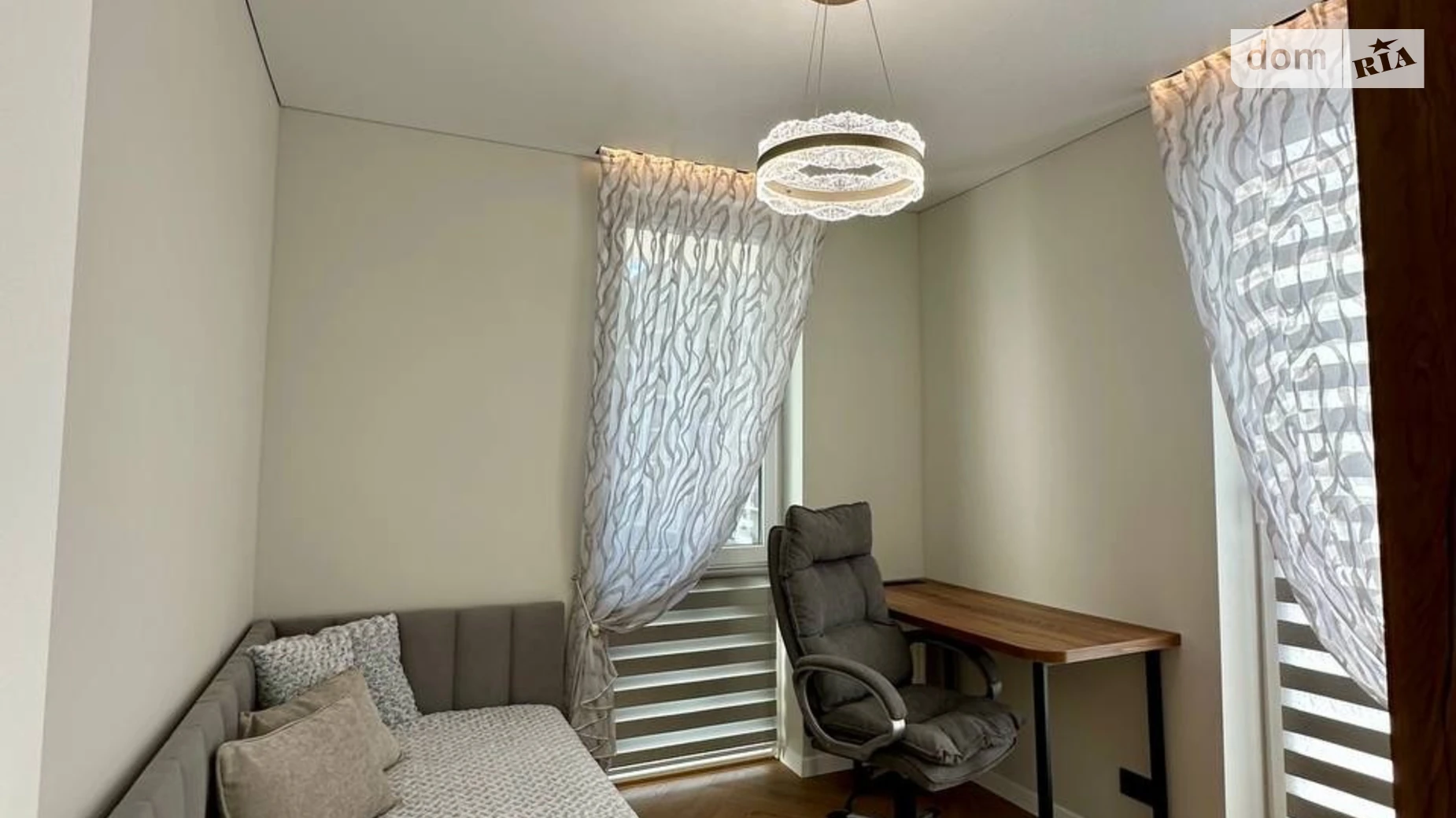 Продается 2-комнатная квартира 53 кв. м в Ужгороде, ул. Бабьяка, 8 - фото 3