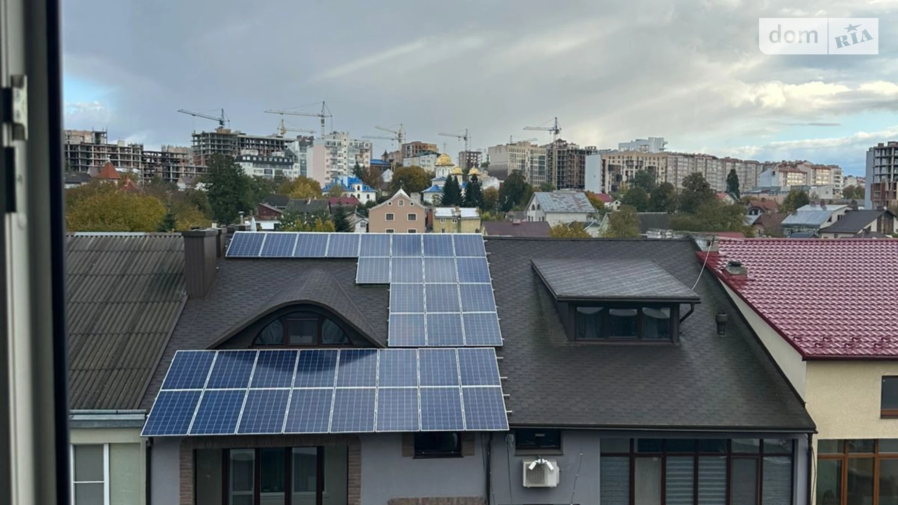 Продается 3-комнатная квартира 97 кв. м в Черновцах, ул. Кобринской Натальи, 7А - фото 2