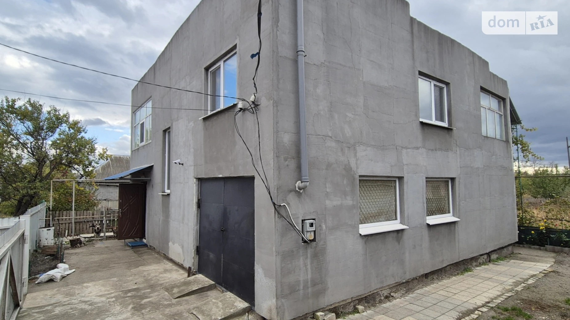 Продается дом на 2 этажа 150 кв. м с бассейном, цена: 31500 $ - фото 2