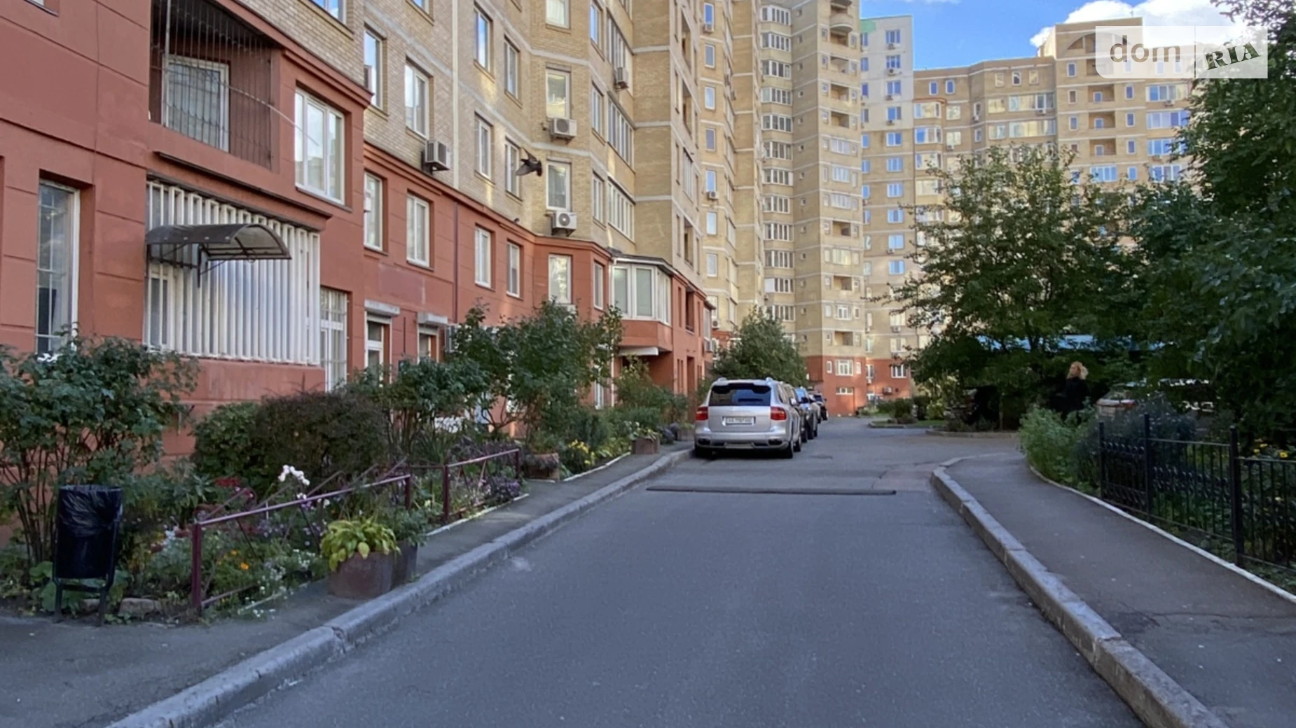 Сдается в аренду 3-комнатная квартира 104 кв. м в Киеве, ул. Никольско-Слободская, 4В - фото 2