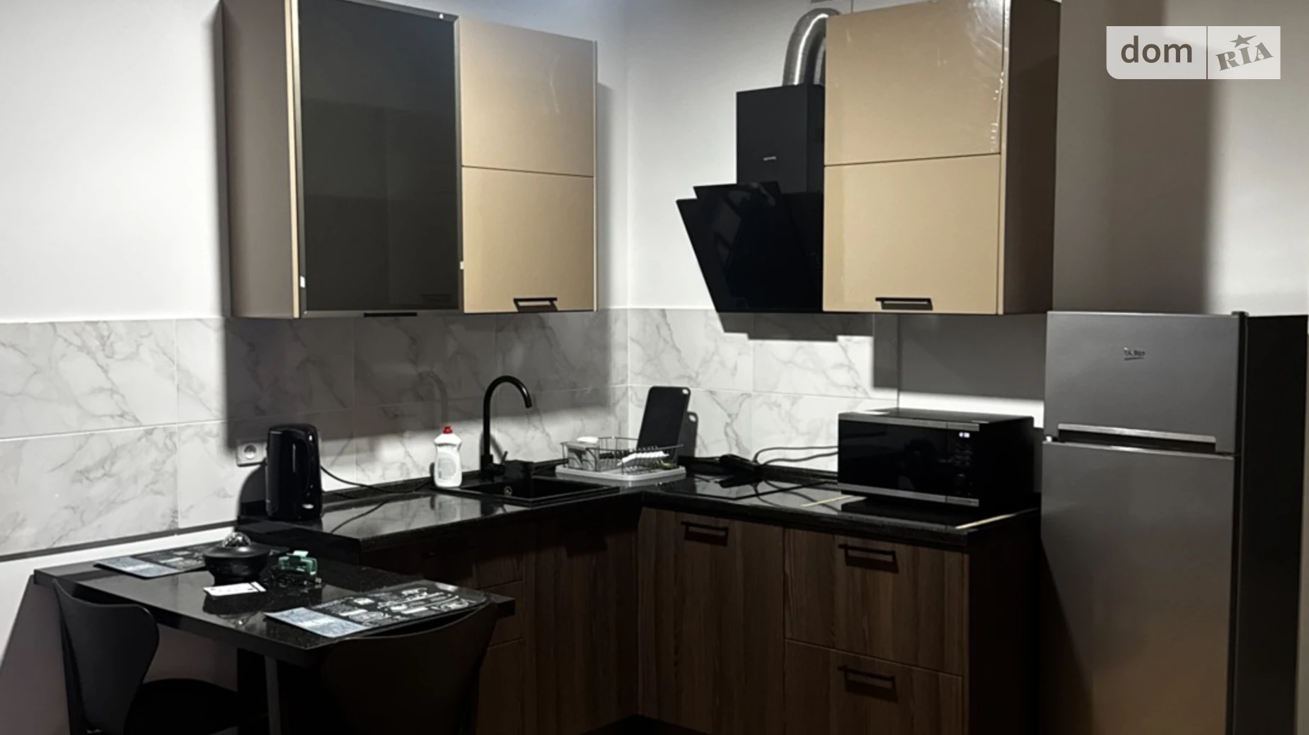 Сдается в аренду 1-комнатная квартира 40 кв. м в Ивано-Франковске, ул. Стрельцов Сечевых, 28А - фото 4