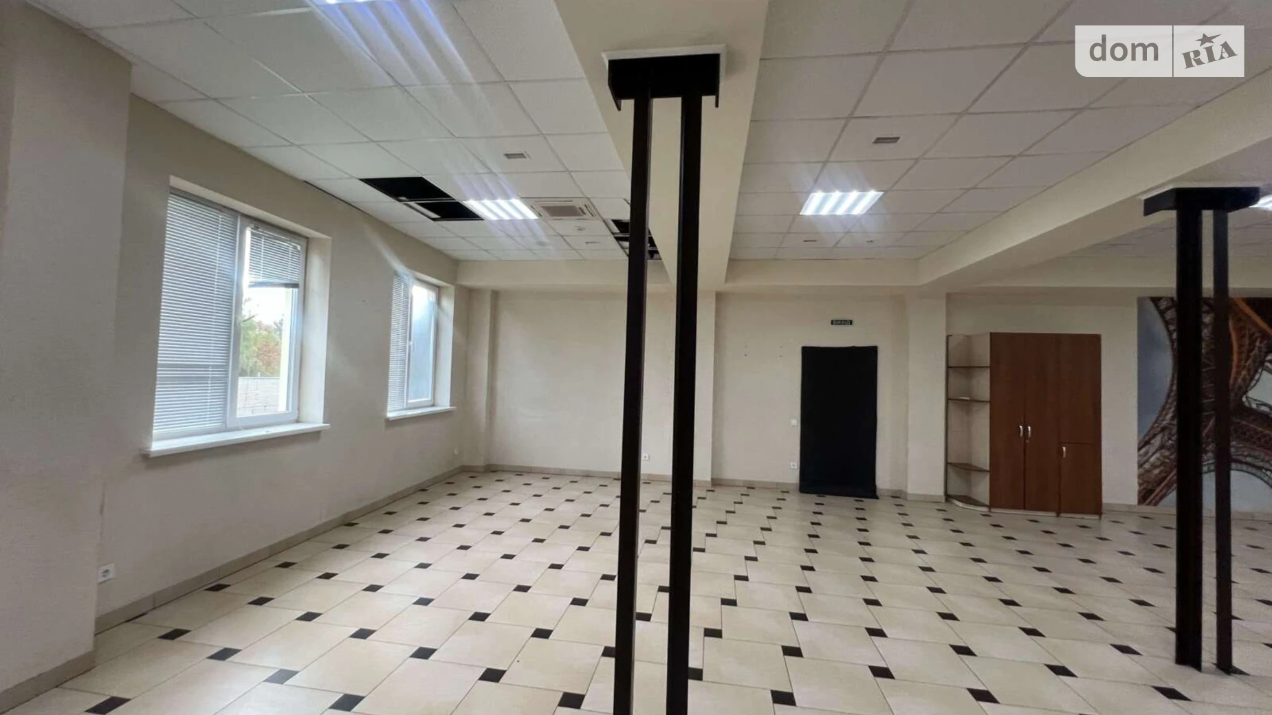 Сдается в аренду помещения свободного назначения 150 кв. м в 5-этажном здании, цена: 52500 грн - фото 3