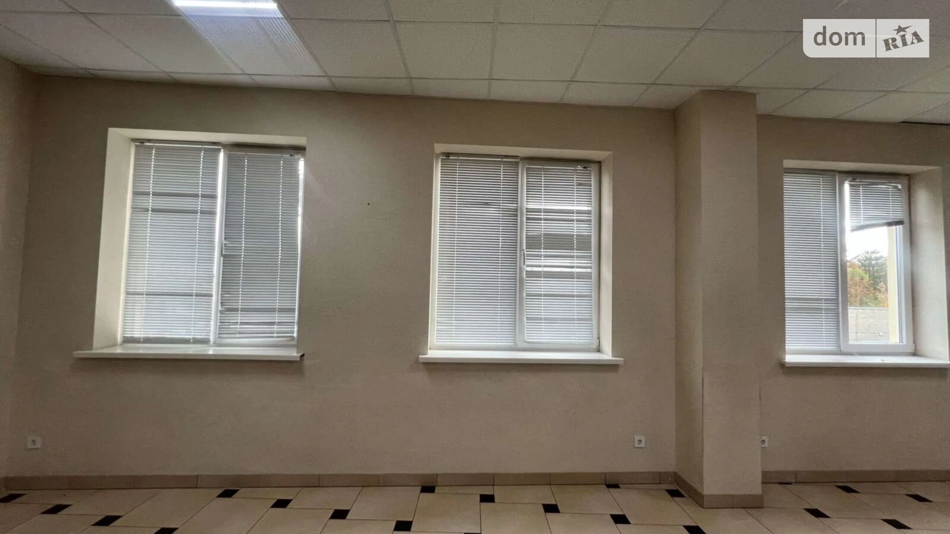 Сдается в аренду помещения свободного назначения 150 кв. м в 5-этажном здании, цена: 52500 грн - фото 4