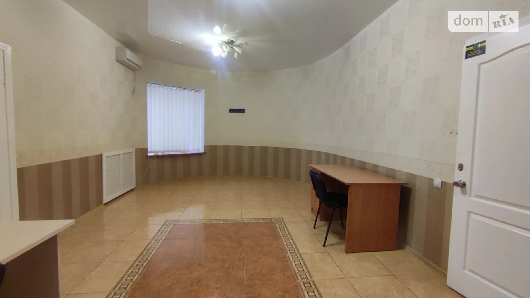 Сдается в аренду офис 140 кв. м в бизнес-центре, цена: 32000 $ - фото 2