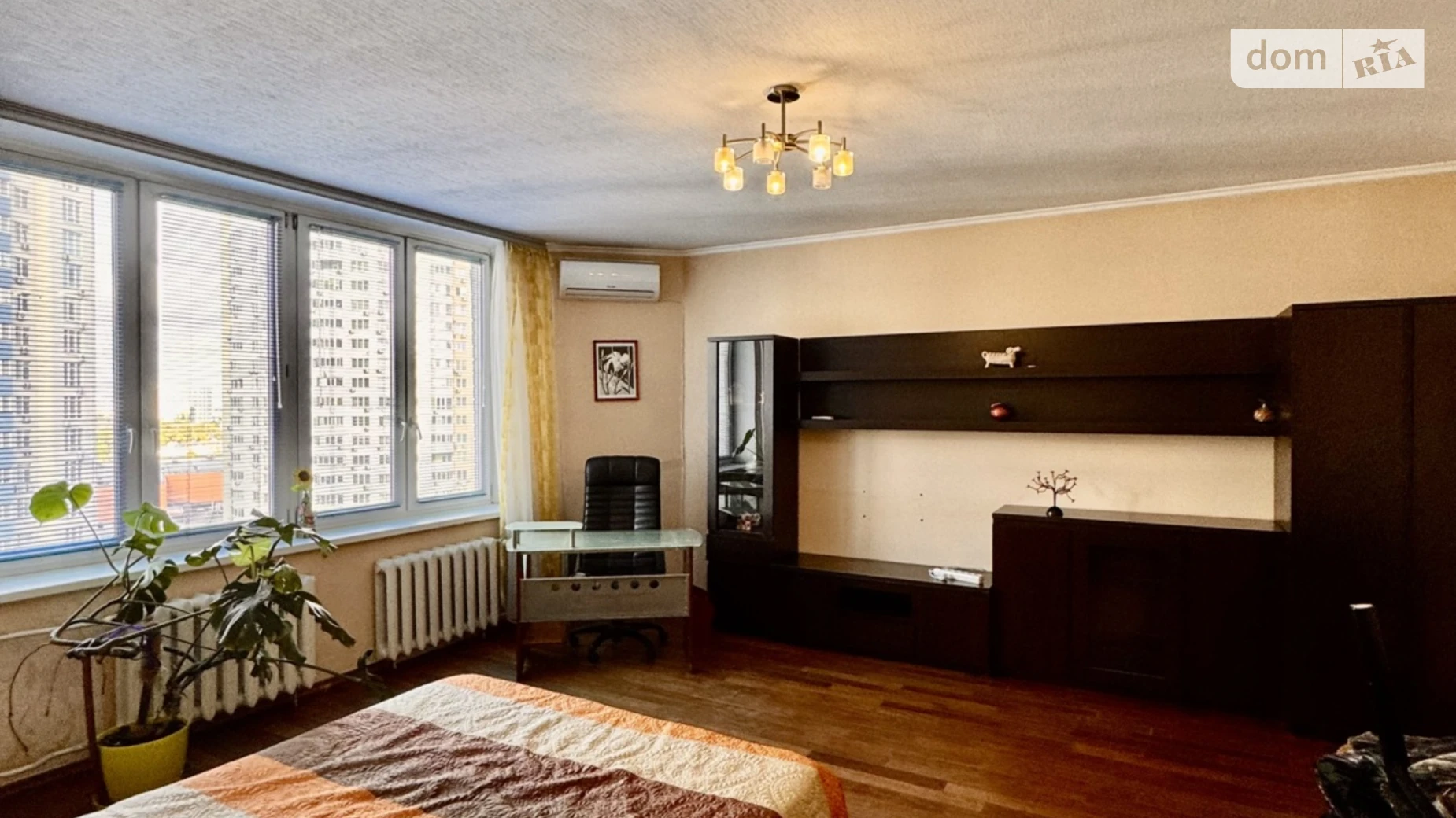 Продается 4-комнатная квартира 125 кв. м в Киеве, ул. Драгоманова, 6А - фото 2