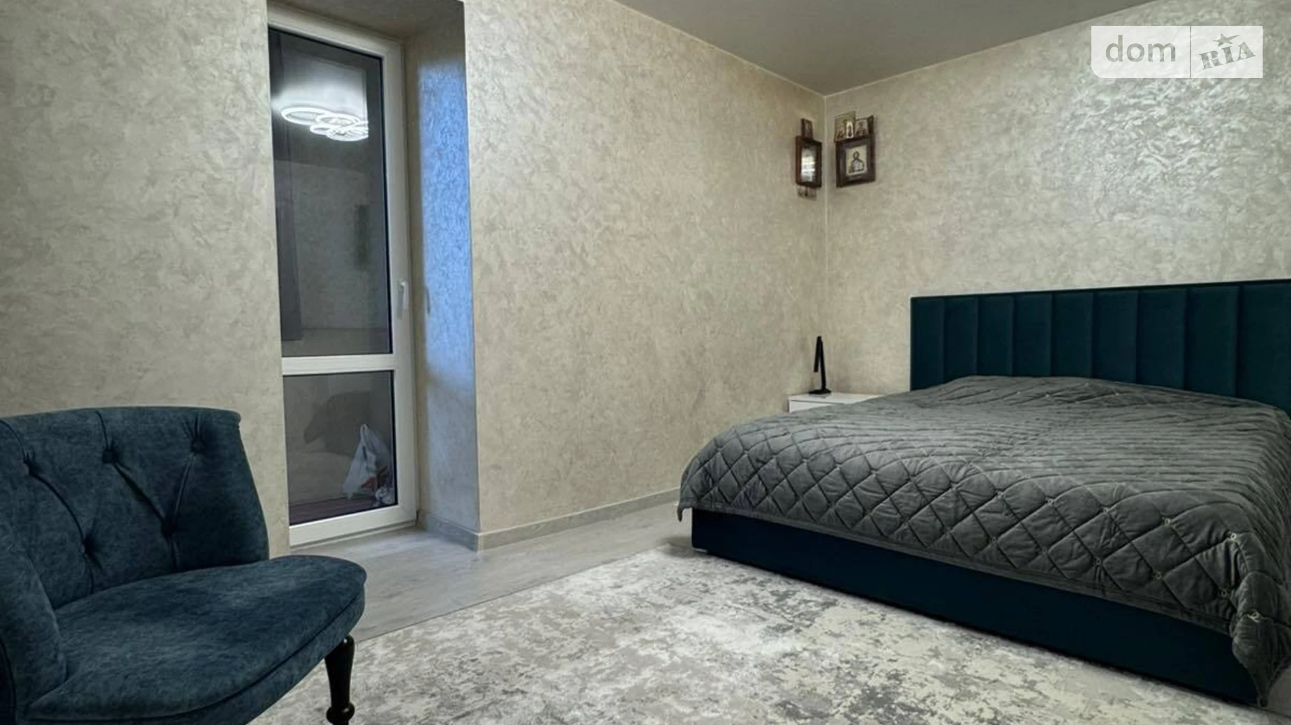 Продается 2-комнатная квартира 49.5 кв. м в Ровно, ул. Коновальца Евгения - фото 2