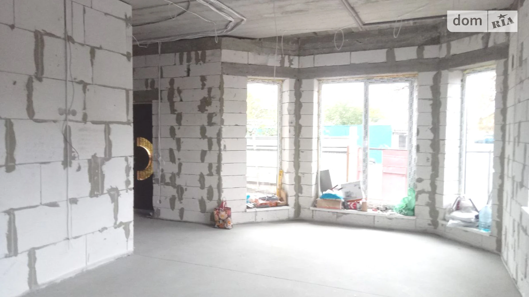 Продается дом на 2 этажа 125 кв. м с бассейном, цена: 110000 $ - фото 3