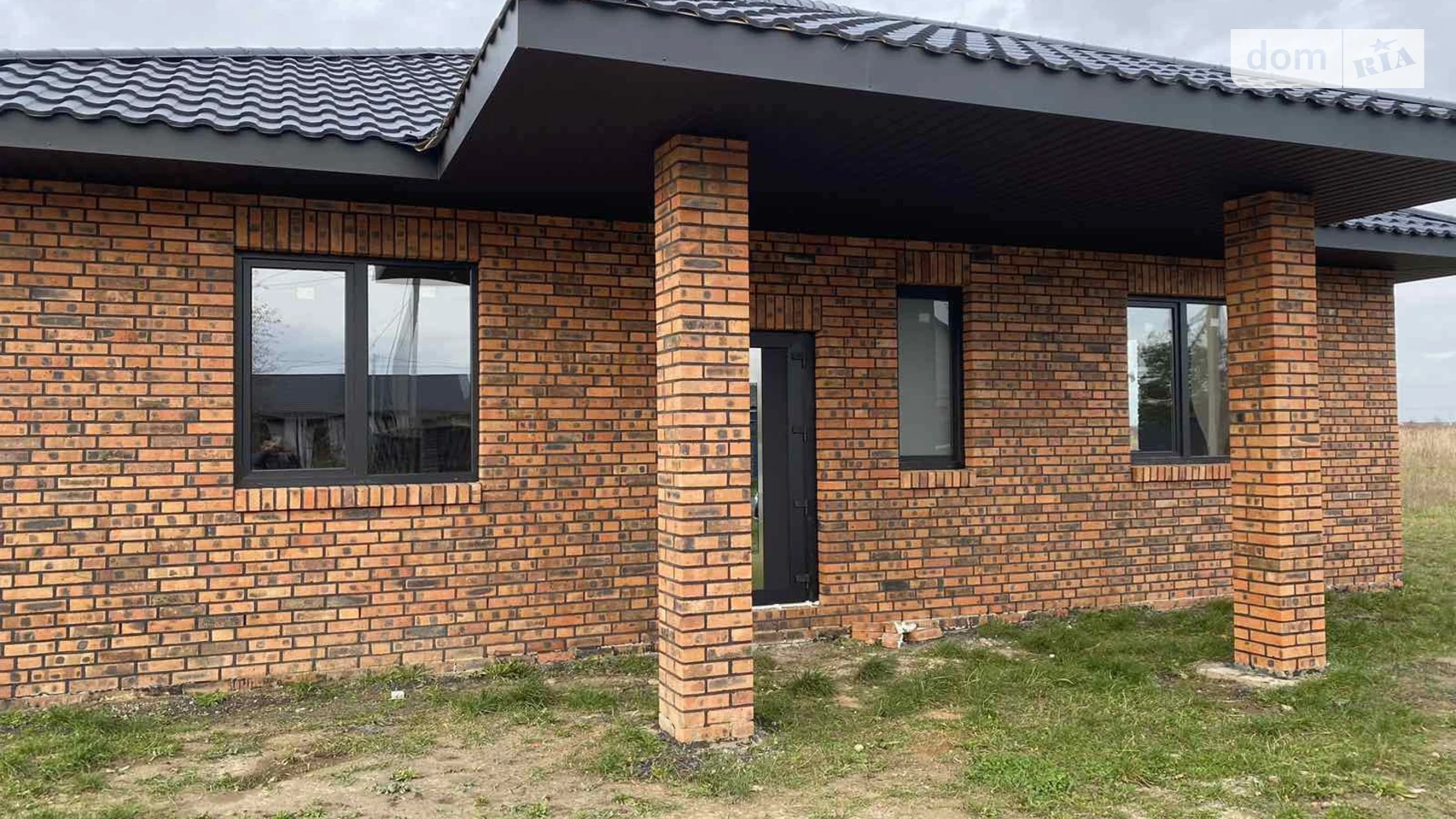 Продается одноэтажный дом 120 кв. м с верандой, цена: 75000 $ - фото 2