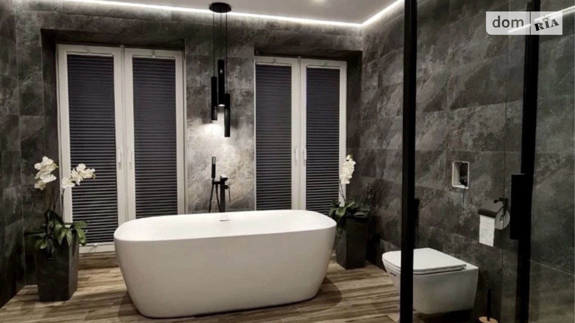 Продается дом на 2 этажа 240 кв. м с камином, цена: 285000 $ - фото 2