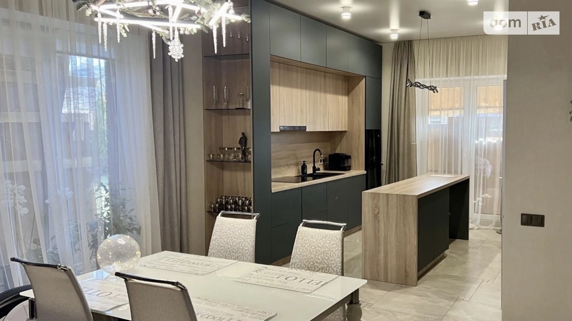 Продается дом на 2 этажа 240 кв. м с камином, цена: 285000 $ - фото 5