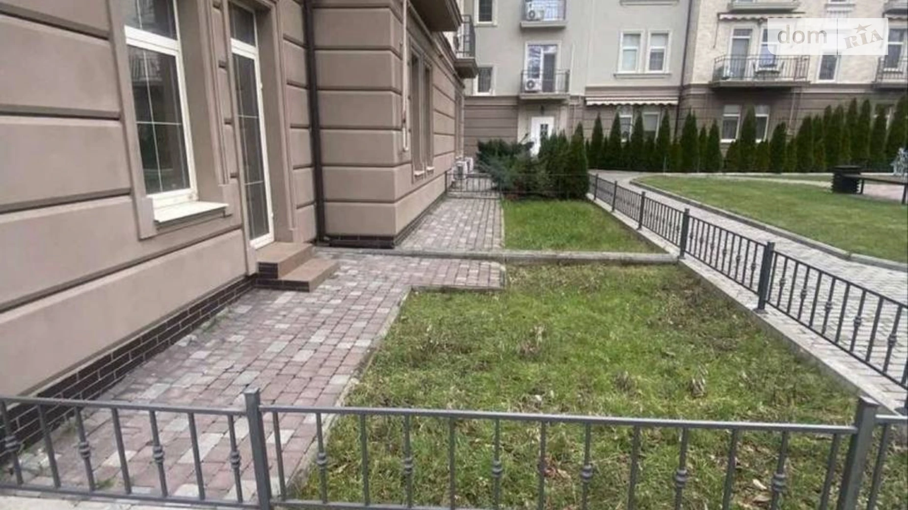 Продається 2-кімнатна квартира 76 кв. м у Одесі, пров. Травневий, 4 - фото 2