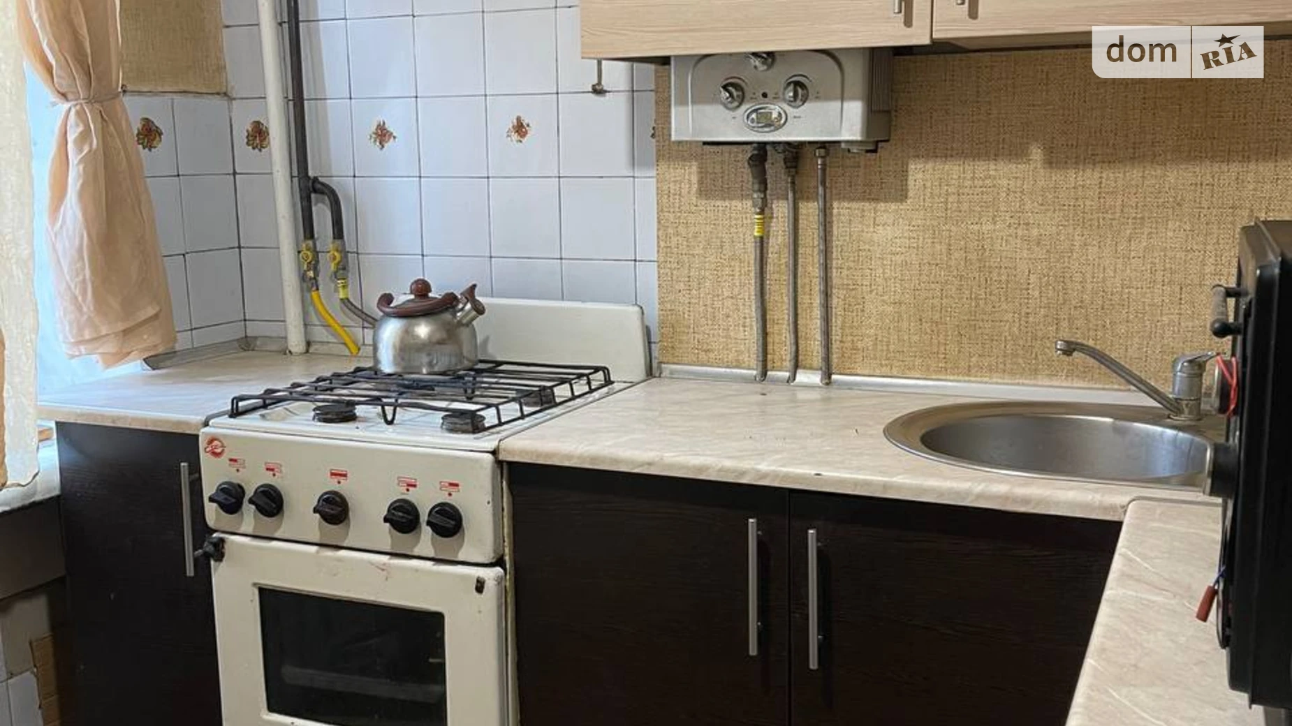 Продается 2-комнатная квартира 45.3 кв. м в Ровно, ул. Степана Бандеры, 42 - фото 2