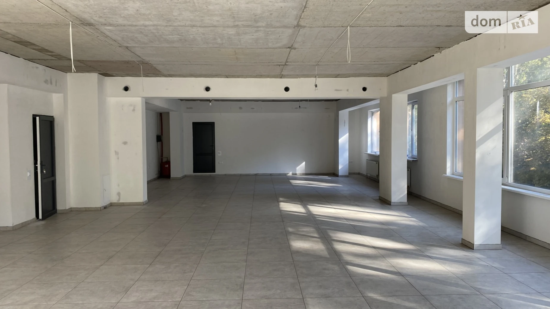 Сдается в аренду офис 140 кв. м в бизнес-центре, цена: 38000 грн - фото 4