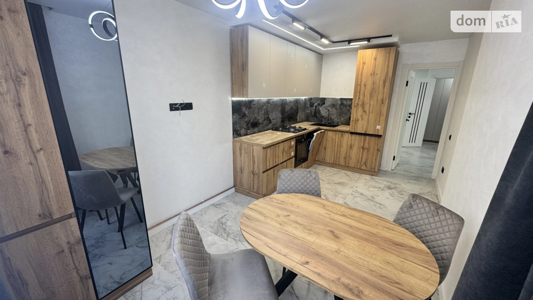 2-комнатная квартира 70 кв. м в Тернополе, просп. Злуки - фото 2