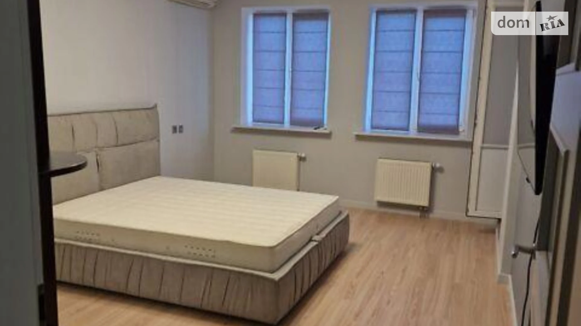 Продається 1-кімнатна квартира 49 кв. м у Києві, вул. Ахматової Анни, 28 - фото 3