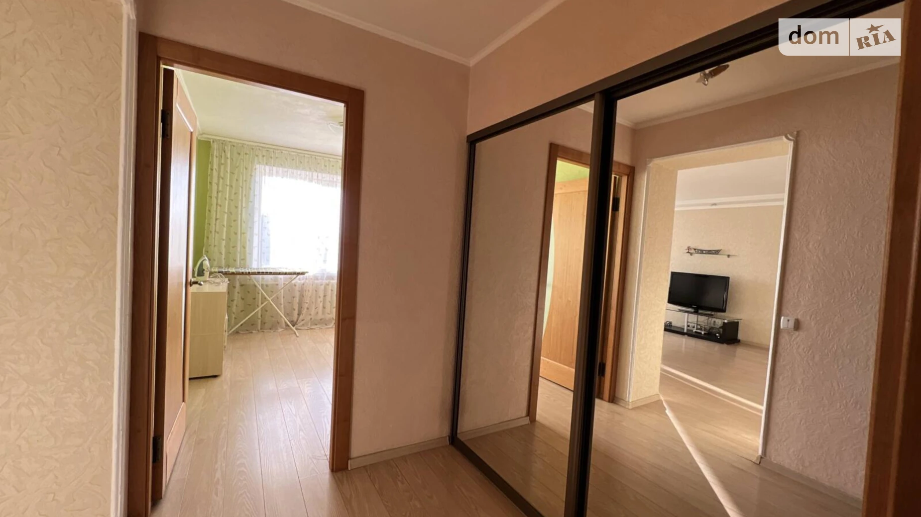 Продается 3-комнатная квартира 70 кв. м в Днепре, мас. Тополь-1 - фото 4