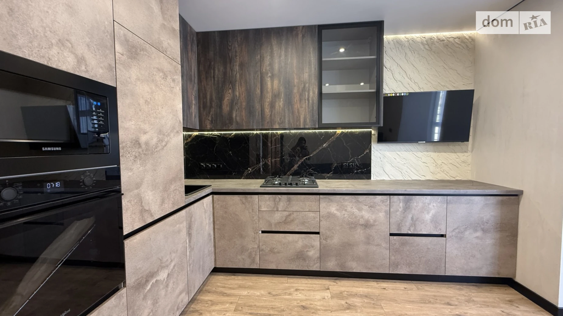 Продается 1-комнатная квартира 50 кв. м в Слобожанском, ул. Содружества - фото 3
