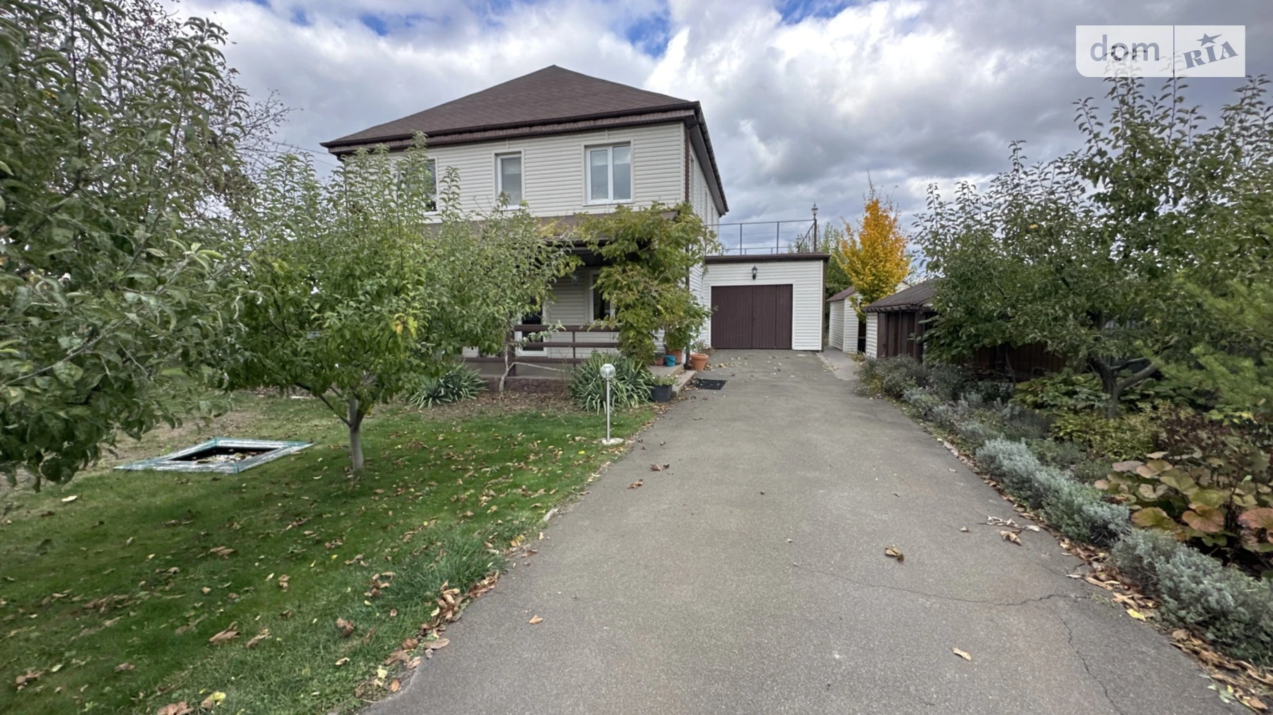 Продается дом на 2 этажа 187 кв. м с балконом, цена: 165000 $ - фото 2