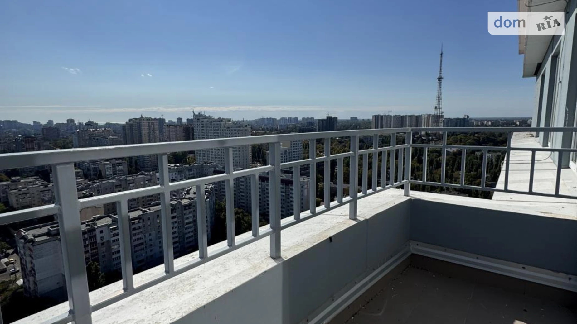 Продается 1-комнатная квартира 70.5 кв. м в Одессе, просп. Леси Украинки, 19 корпус 4 - фото 2