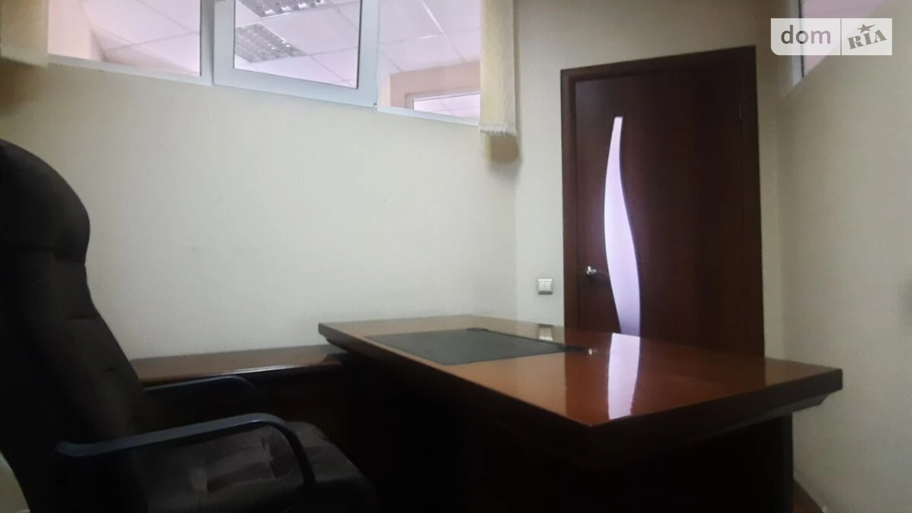 Продается офис 42 кв. м в бизнес-центре, цена: 35000 $ - фото 5
