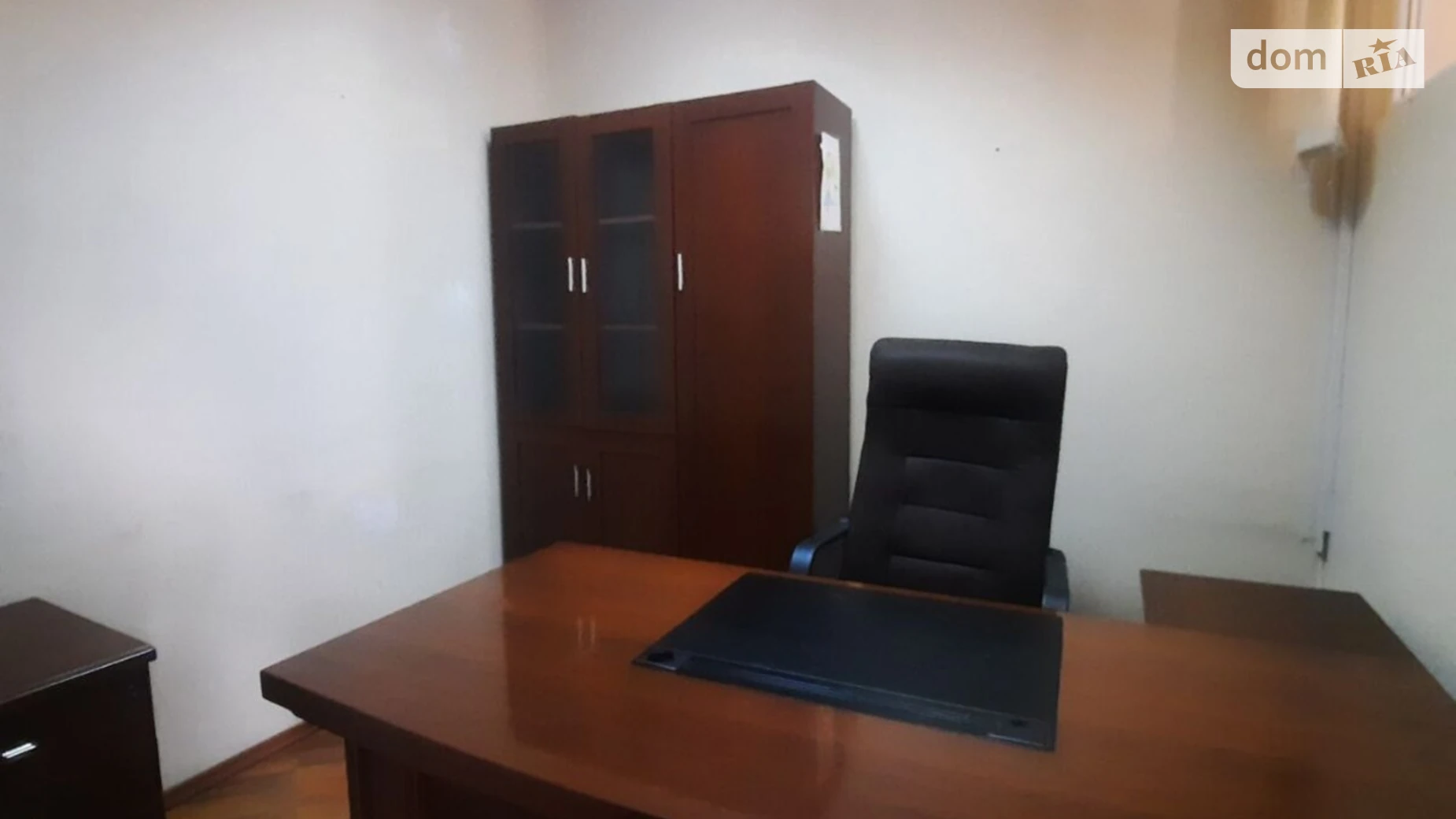 Продается офис 42 кв. м в бизнес-центре, цена: 35000 $ - фото 3
