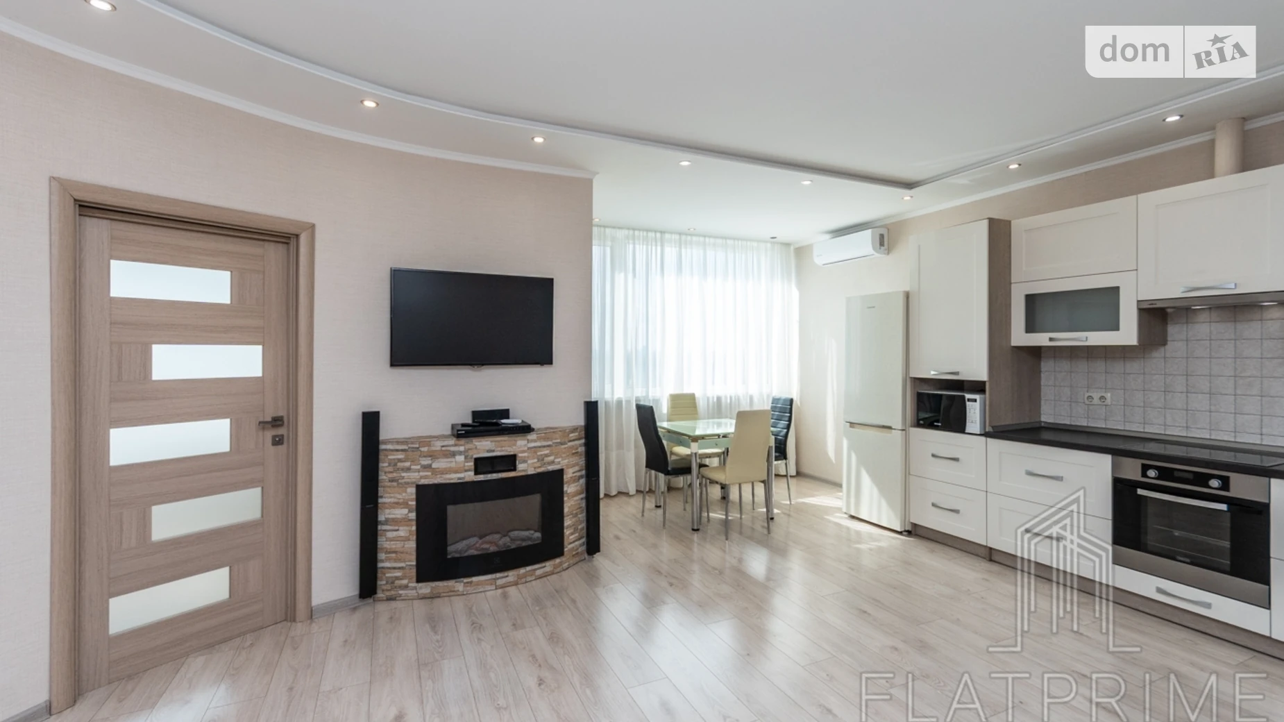 Продается 1-комнатная квартира 62.7 кв. м в Киеве, просп. Воскресенский(Перова), 10А - фото 2