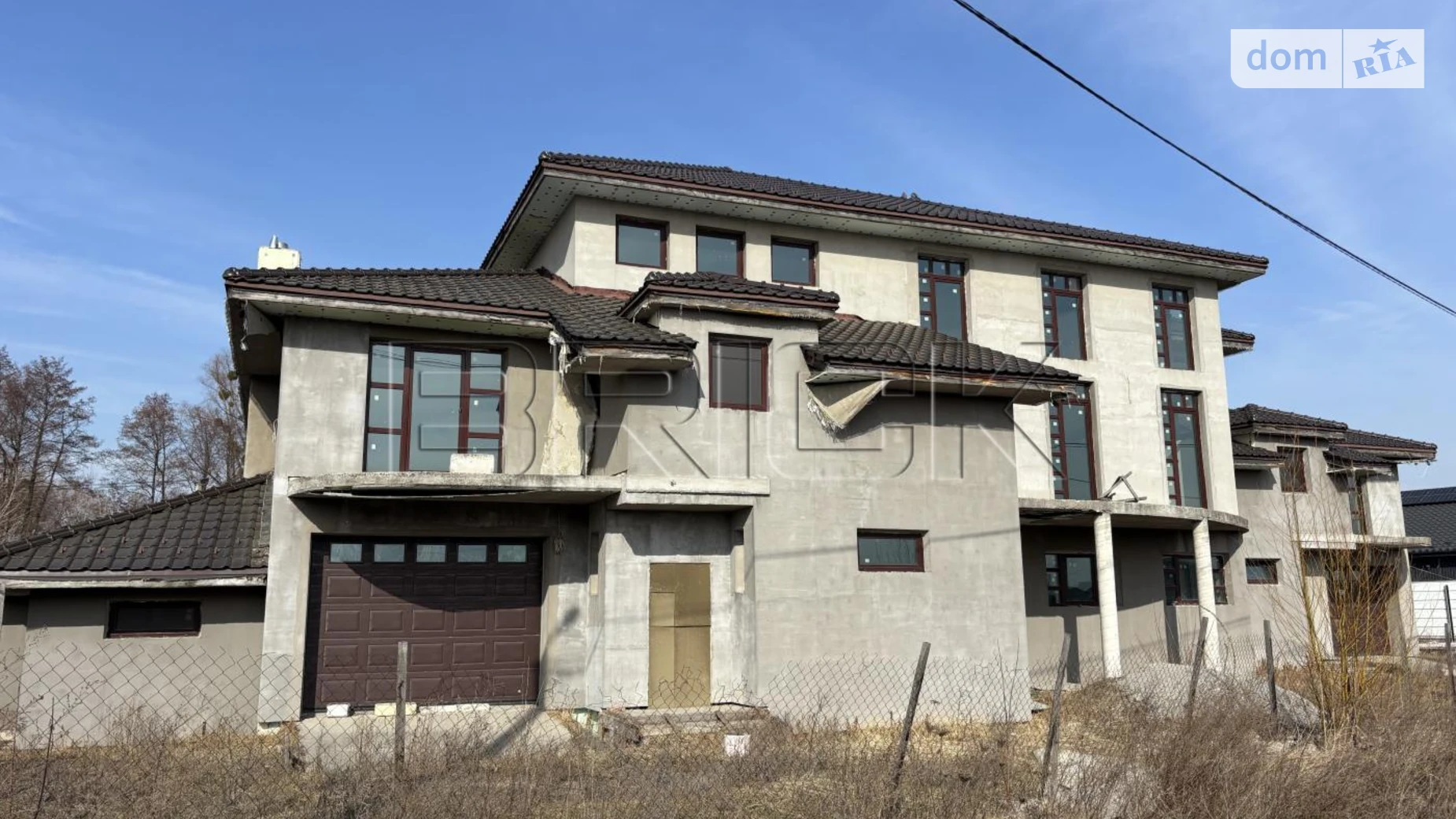 Продается дом на 3 этажа 800 кв. м с террасой, цена: 320000 $ - фото 2