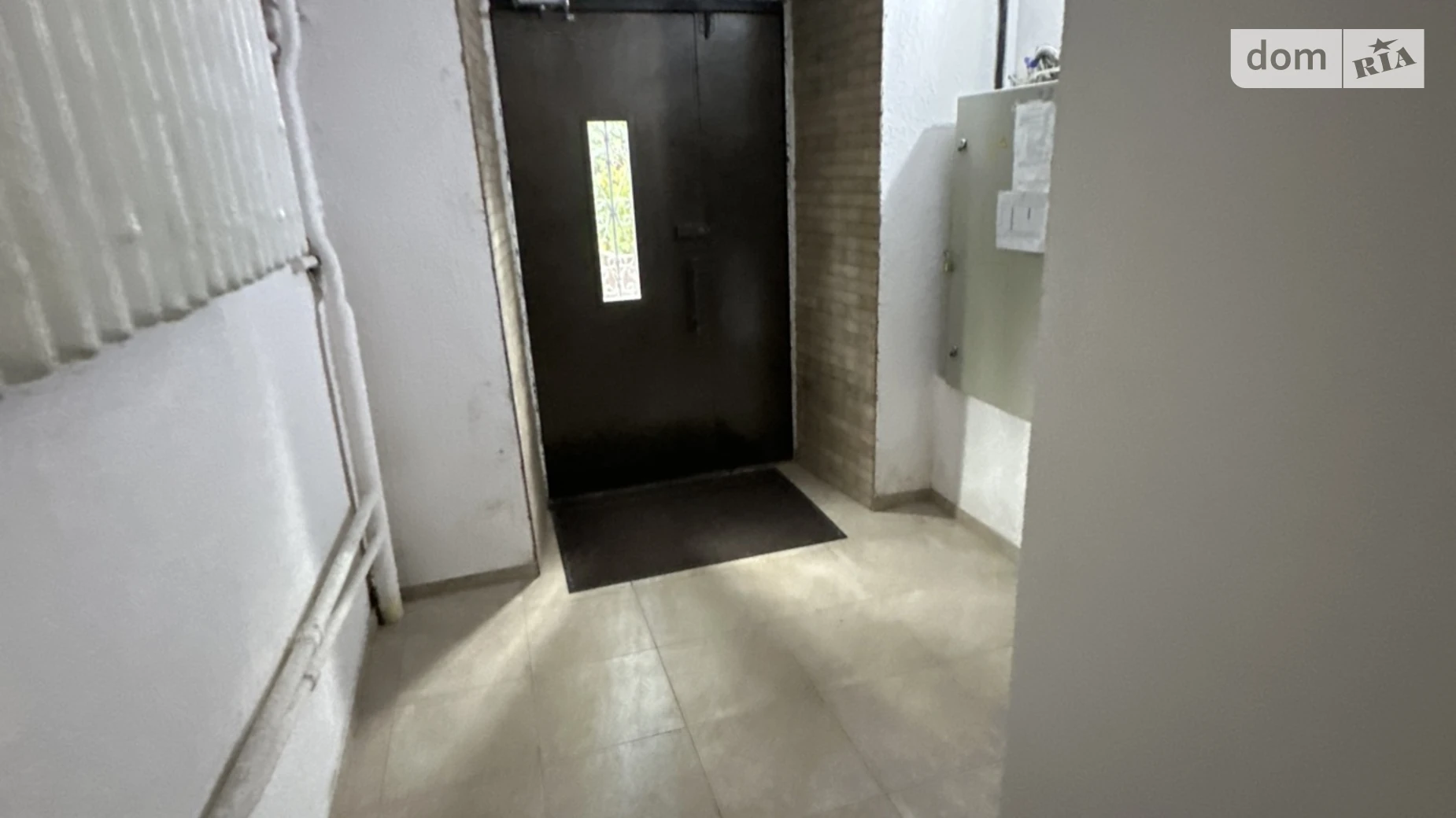 Сдается в аренду офис 110 кв. м в бизнес-центре, цена: 1300 $ - фото 4