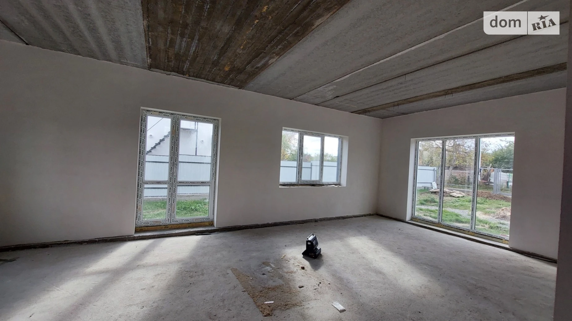 Продается дом на 2 этажа 120 кв. м с бассейном, цена: 78000 $ - фото 4