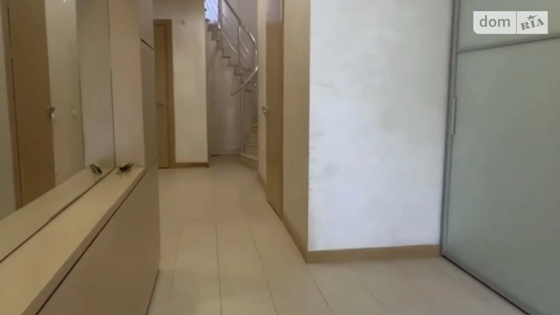 Сдается в аренду дом на 2 этажа 200 кв. м с камином, цена: 2000 $ - фото 4